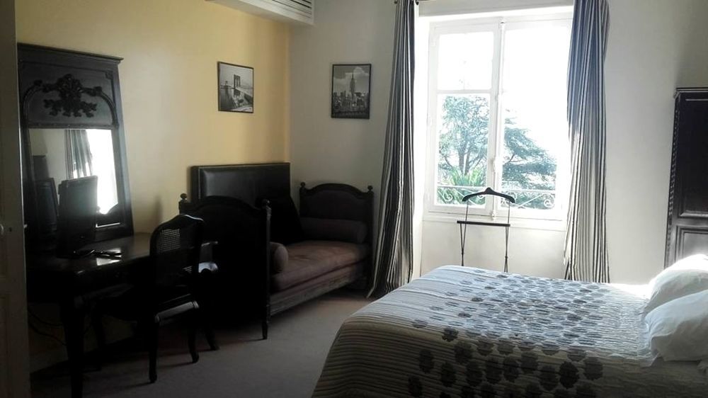 Hotel La Villa Saint-Pierre-dʼIrube Eksteriør billede