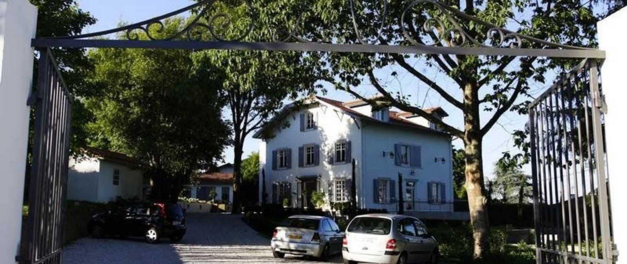 Hotel La Villa Saint-Pierre-dʼIrube Eksteriør billede