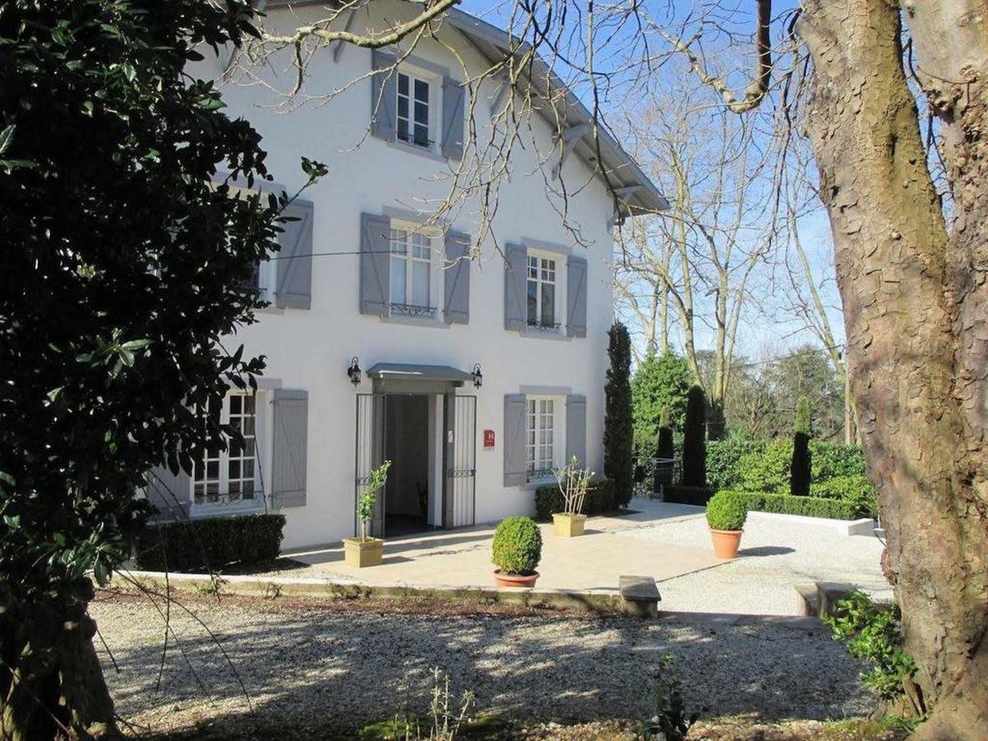 Hotel La Villa Saint-Pierre-dʼIrube Eksteriør billede